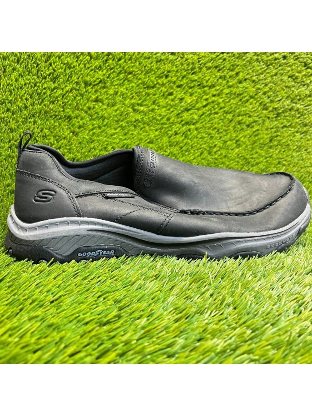 Skechers Craster Moc Ringo Mens Size 12EE Black Gray Casual Relaxed Fit Shoes